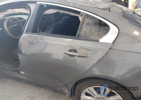 2017 Jaguar Xe 35T Premium z USA, uszkodzony, nr VIN SAJAD4BV5HA975769